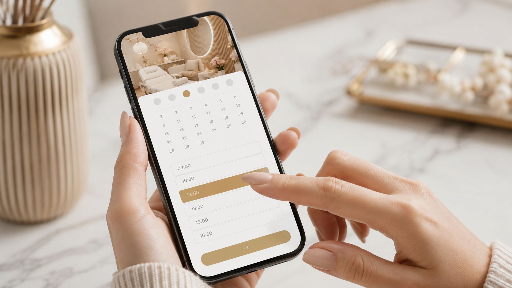 Screenshot from https://myracle-beauty.ch/booking